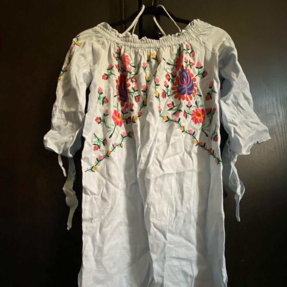 Women’s Zara off the shoulder dress linen material